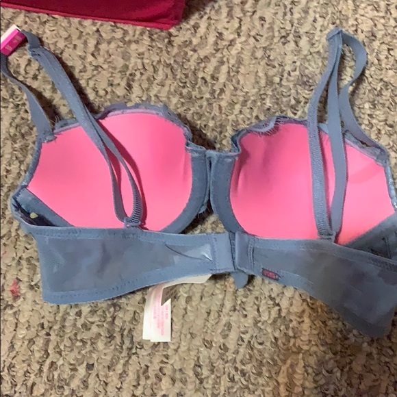 Pink bra - Picture 3 of 5